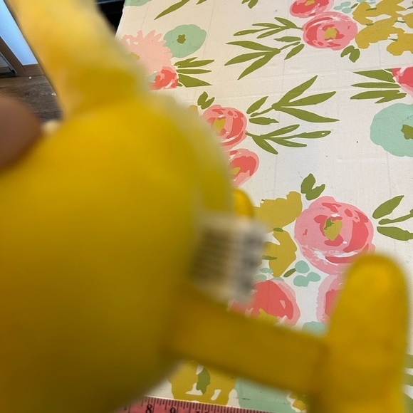 Peanuts™ 6" Woodstock Plush knot's berry farm - Picture 6 of 6